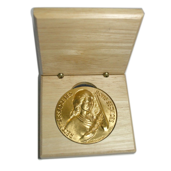 Médaille reconnaissance des BONS SERVICES gravée de face dans la masse - par
 André-Henri Torcheux,