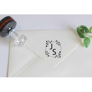 tampon encreur rond scrapbooking  feuillages 2 initiales