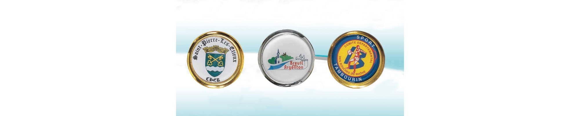 médaille d'honneur ou de récompense, pastille centrale logo dome en 3D